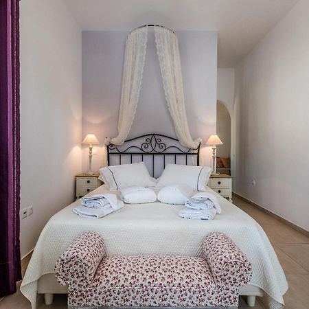 Niriides Luxury Studios Astypálaia Екстериор снимка